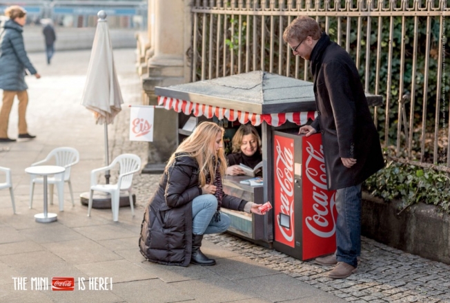 Mini Kiosk Coca Cola Campaign