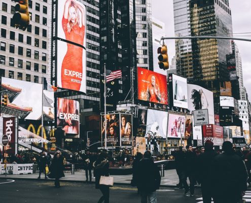 Digital Billboards vs Traditional Billboards